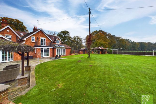 Bramshill Road, Eversley, Hook, RG27 5 bed detached house for sale