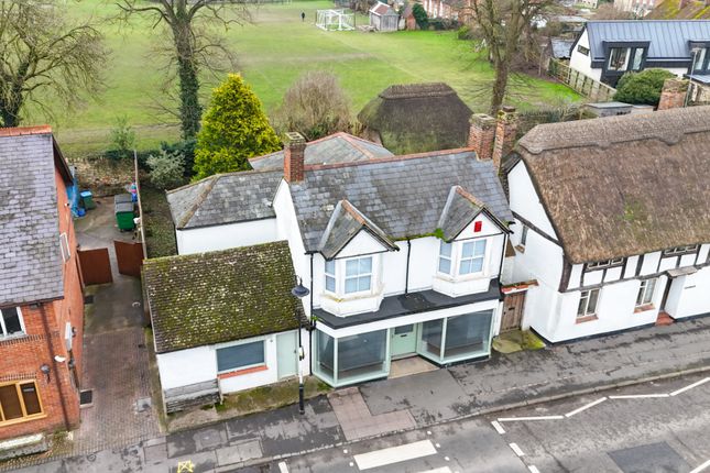 Long Crendon, Buckinghamshire 3 bed detached house for sale