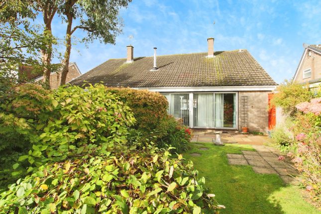 Willow Court, Willerby, Hull, HU10 6JL 3 bed semi