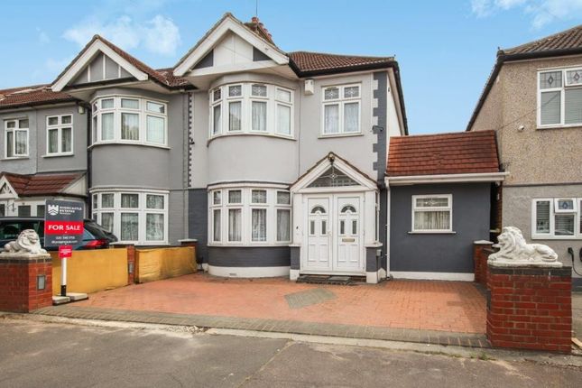 Ilford IG3 3 bed terraced house for sale