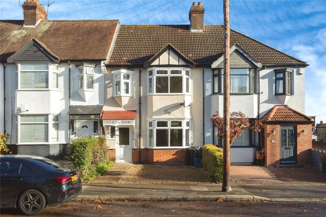 Tomswood Hill, Ilford 3 bed terraced house for sale