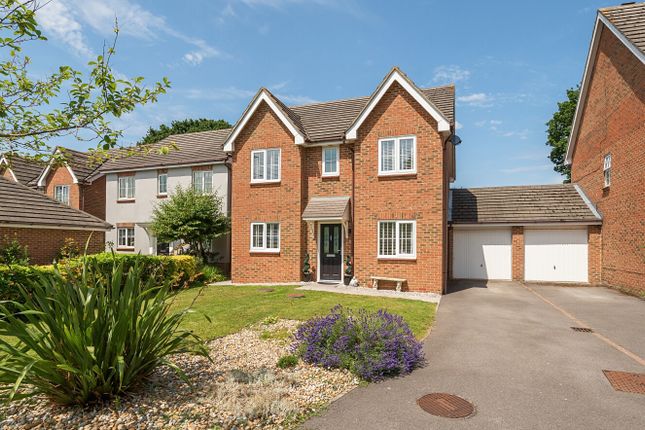 Fern Way, Fareham, Hampshire, PO15 4 bed detached house for sale
