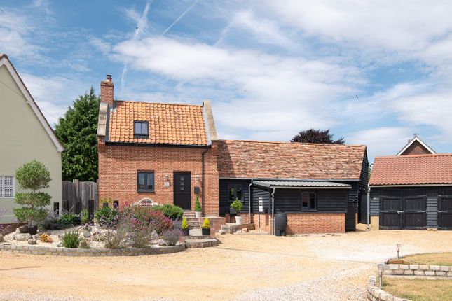 St Johns Road, Moggerhanger... 3 bed detached house for sale