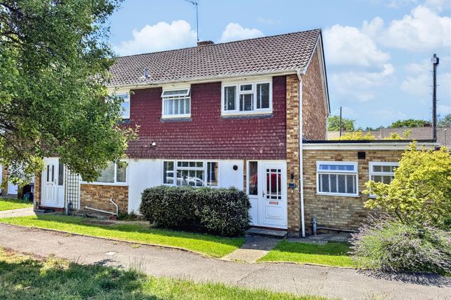 Derwent Close, Farnborough 3 bed house for sale