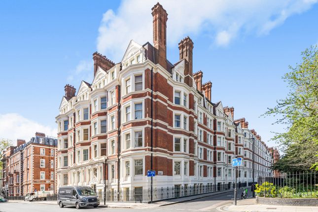 Ridgmount Gardens, London 1 bed flat for sale