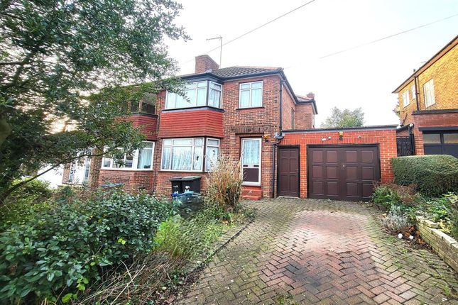 Curthwaite Gardens, Oakwood, EN2 3 bed semi