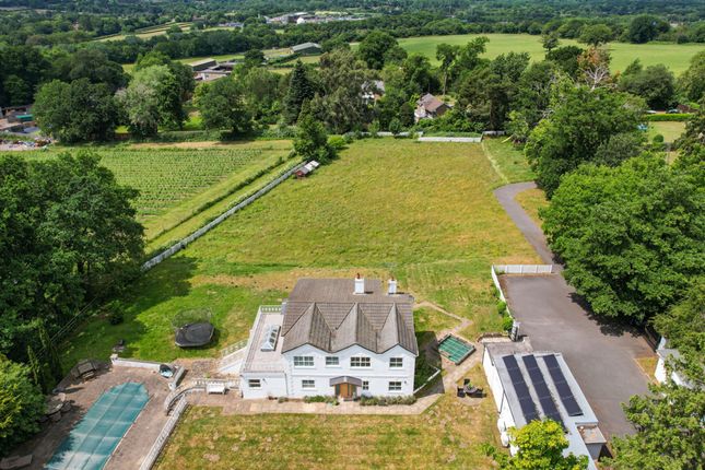 St. Anns Hill Road, Chertsey, KT16 5 bed detached house for sale