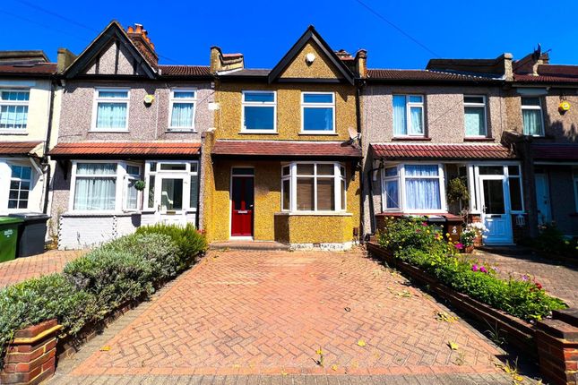 Hall Lane, London, E4 2 bed detached house for sale