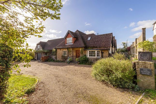 Littleton Lane, Guildford 4 bed detached house for sale