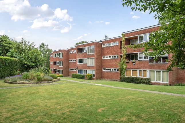 Masham Court, Shaw Lane, Headingley... 2 bed flat for sale