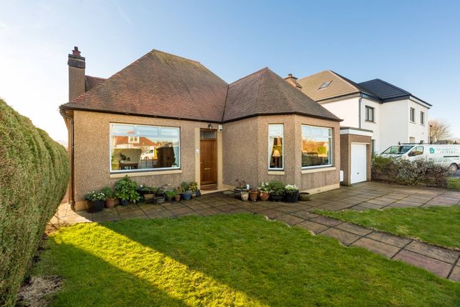 101 Glasgow Road, Edinburgh, EH12 8LH 3 bed detached bungalow for sale