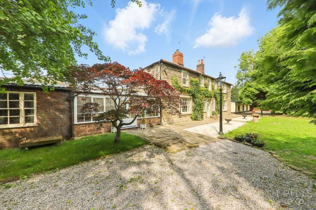 Wakefield Road, Pontefract WF7 3 bed semi