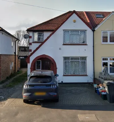 3 bed semi-detached house