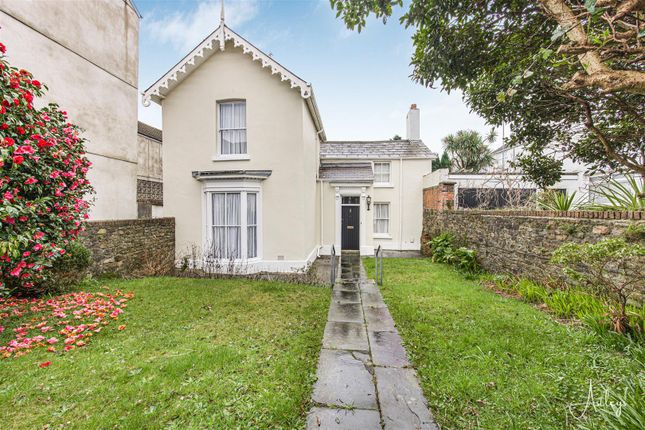 Eaton Crescent, Swansea 3 bed detached house for sale