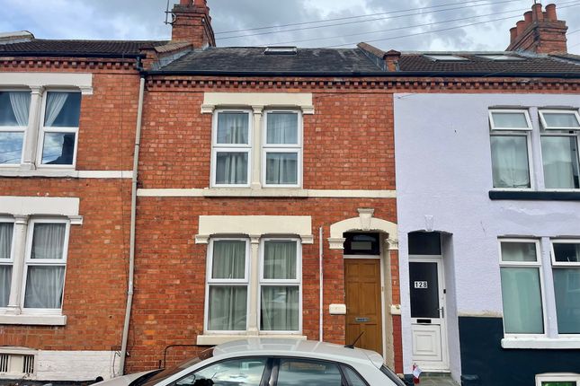 5 bedroom terraced house for sale
