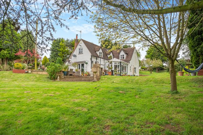 Holt Heath, Worcestershire, WR6 6NN 4 bed detached house for sale
