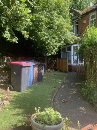 6 bed property