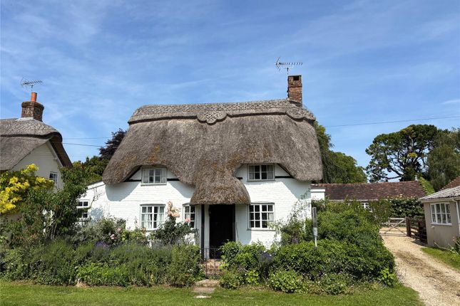 Martin, Fordingbridge, Hampshire, SP6 2 bed detached house for sale