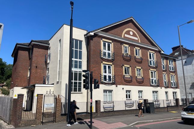 2 bed flat