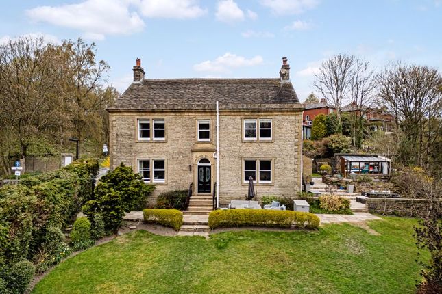 Lodge Lane, Oldham OL3 4 bed detached house for sale