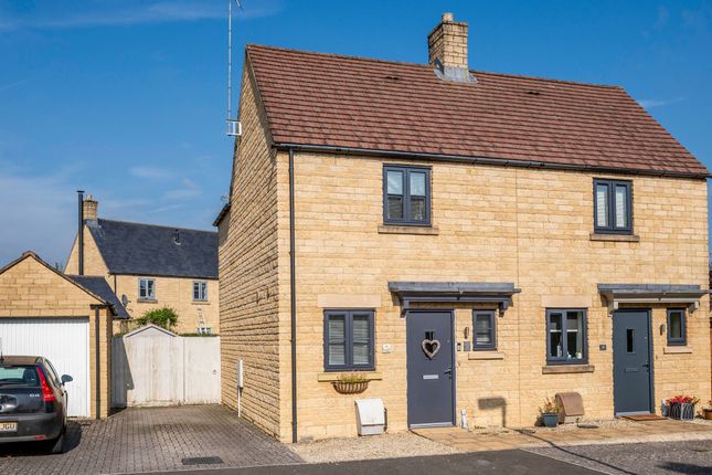 2 bedroom semi-detached house for sale