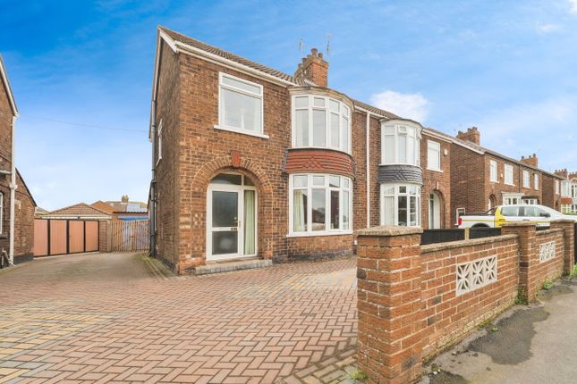 Stockshill Road, Scunthorpe DN16 3 bed semi