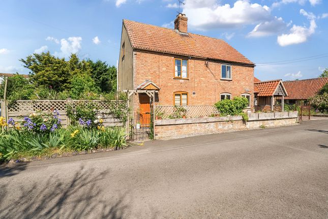 3 bedroom cottage for sale
