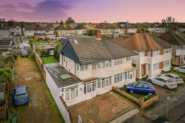 Sheridan Road, Bexleyheath, DA7 4 bed semi