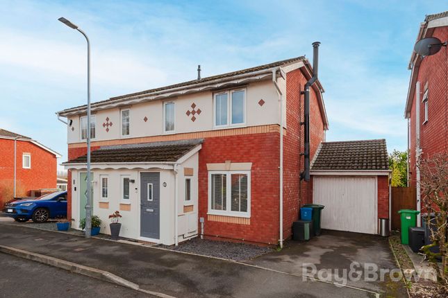 3 bedroom semi-detached house for sale