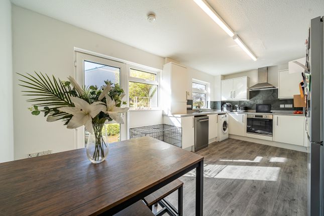 Westaway Close, Barnstaple EX31 3 bed semi
