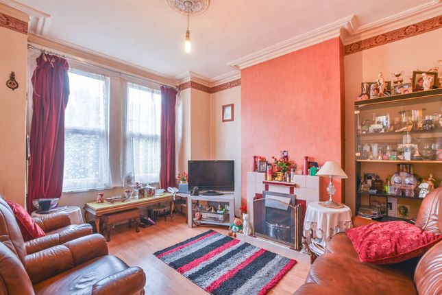 3 bed flat