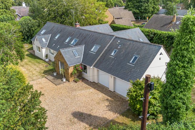 Wroxton, Banbury, Oxfordshire 4 bed detached house for sale