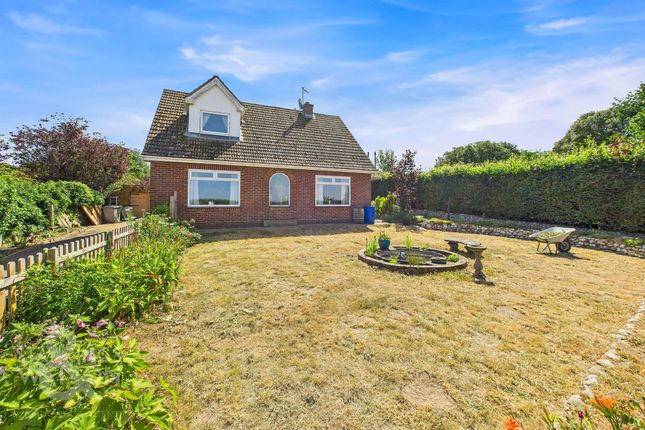 Buckenham Road, Strumpshaw, Norwich 3 bed chalet for sale