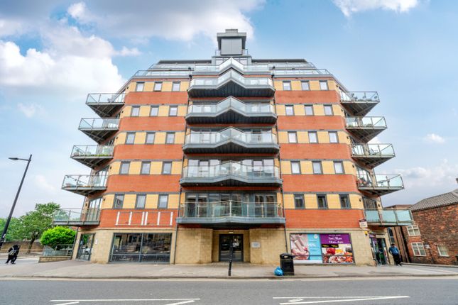 Thorngate House, St. Swithins Square... 2 bed apartment for sale