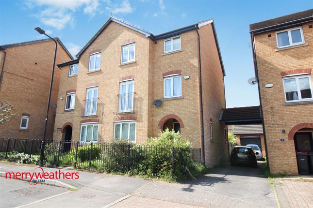 3 bedroom semi-detached house for sale