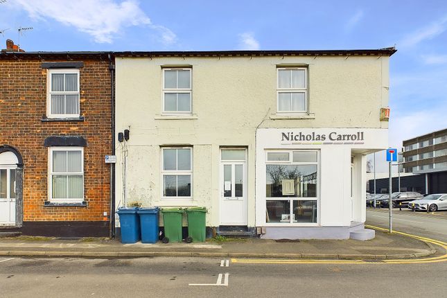 3 bedroom flat share for sale