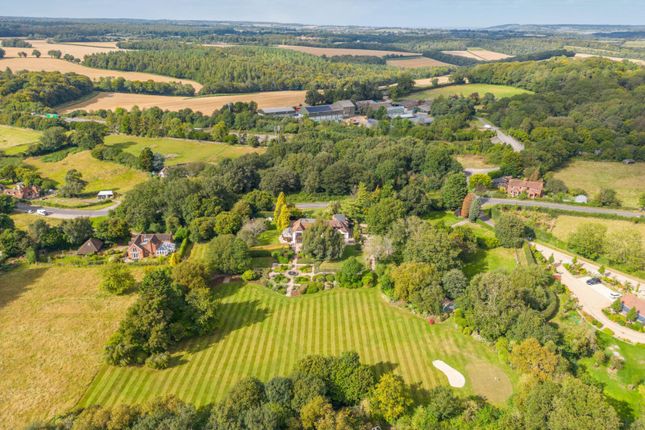Cadmore End, Buckinghamshire HP14 6 bed detached house for sale