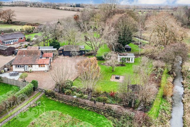 Claxton Corner, Norwich NR14 2 bed barn conversion for sale