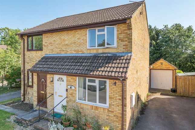 2 bedroom semi-detached house for sale