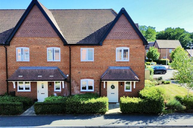 Hazylwood, Wokingham, Berkshire, RG40 3 bed semi