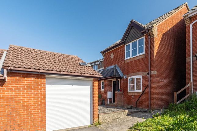 3 bed detached house