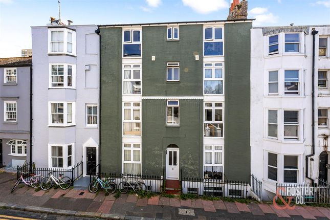 7 bedroom terraced house for sale