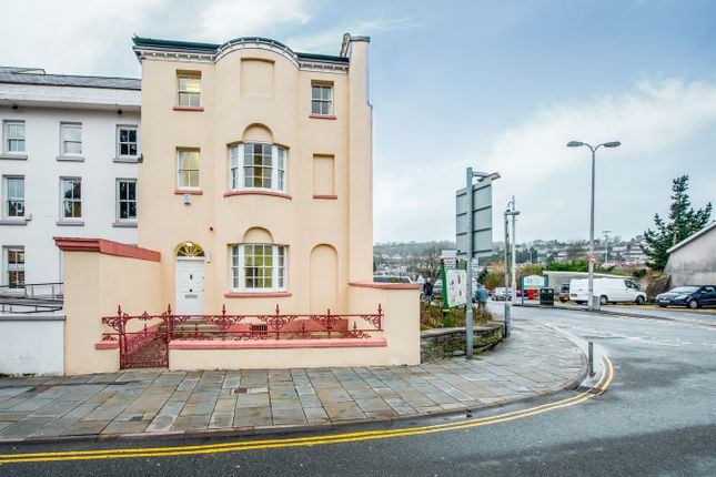 St Peters Street, Carmarthen, SA31 5 bed end of terrace house for sale