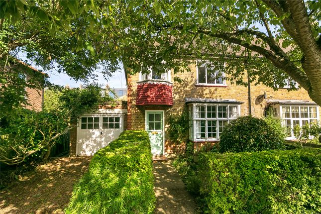 Dudley Road, Kew, Surrey, TW9 3 bed end of terrace house for sale