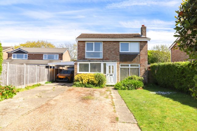 Fernhurst Close, Hayling Island 4 bed detached house for sale