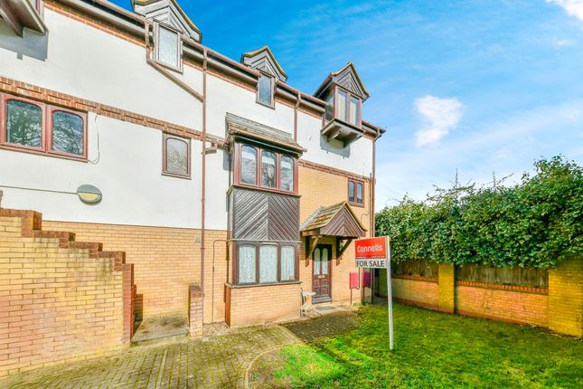 1 bedroom maisonette for sale