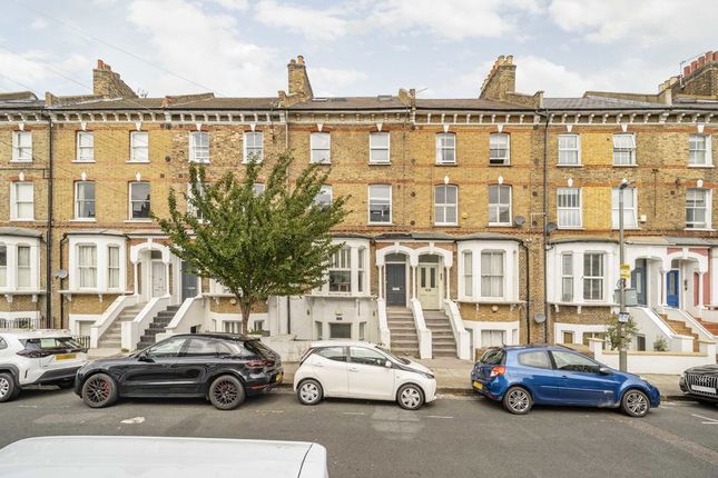 Cologne Road, London SW11 2 bed flat for sale