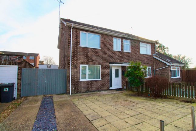 3 bedroom semi-detached house for sale