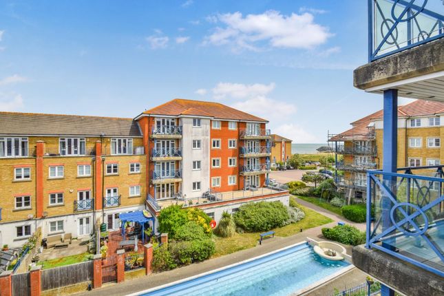 St. Kitts Drive, Eastbourne BN23 5 bed townhouse for sale