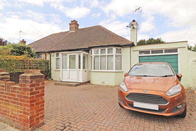 Swingate Lane, London, SE18 2 bed bungalow for sale